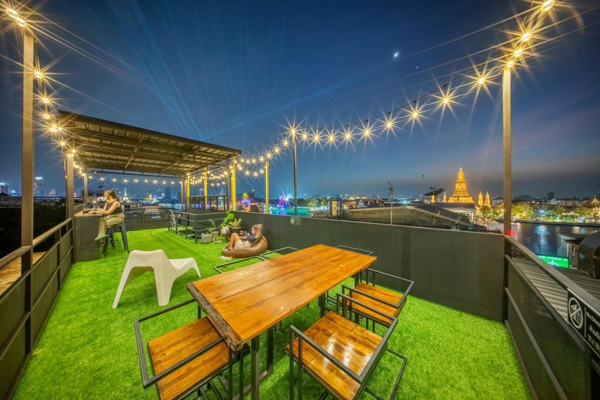 RALPH Bangkok Hostel Bagian luar foto